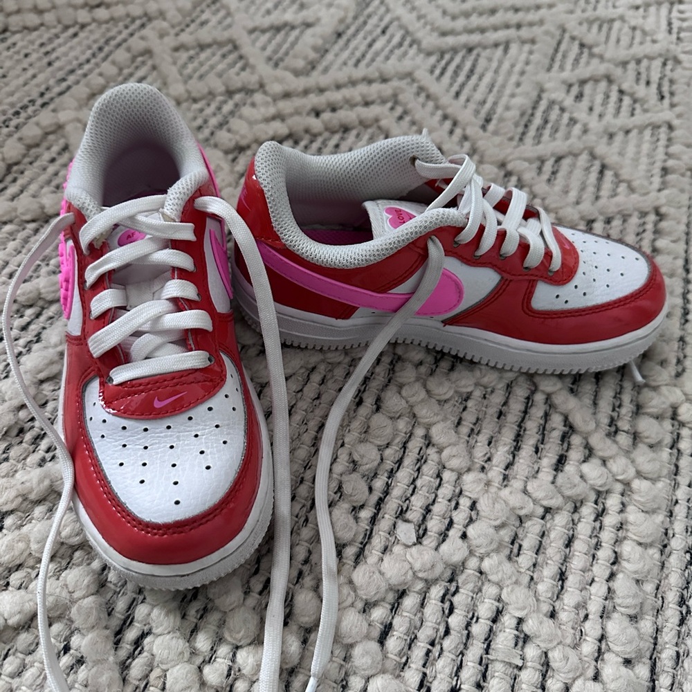 Girls Nike air force shoes